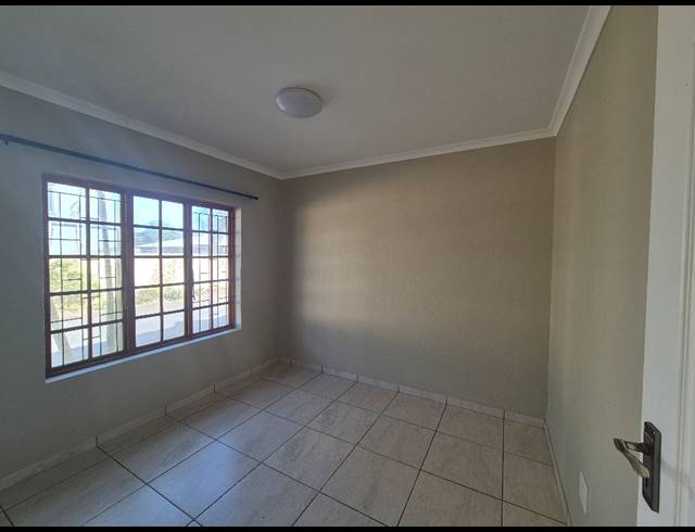 3 BEDROOM SECTIONAL TITLE FOR SALE IN SHELLY BEACH